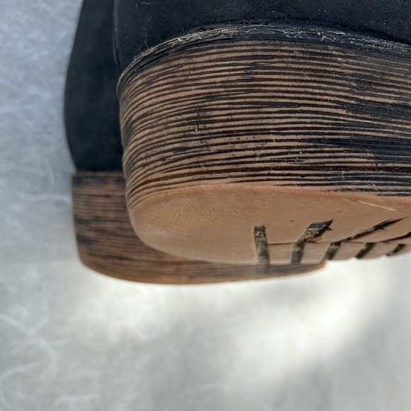 women’s size 7 McKinley leather low heel  boots - Picture 7 of 9